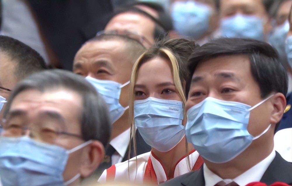 奎罗斯表示：我要求与卡塔尔足协取消现有合同，我希望在未来几天内达成协议。